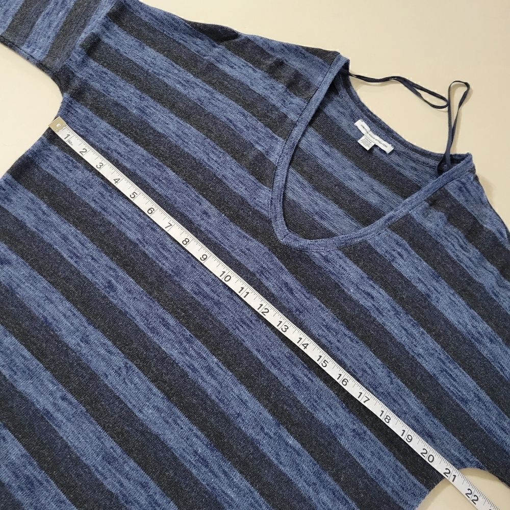 American Eagle Outfitters Women's Stripe V-neck Navy and Black Dolman Sweater - Picture 5 of 14